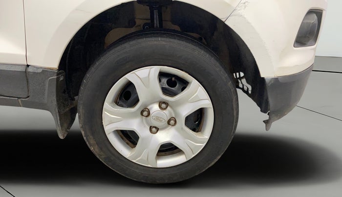 2014 Ford Ecosport AMBIENTE 1.5L PETROL, Petrol, Manual, 1,44,750 km, Right Front Wheel