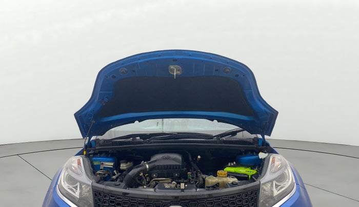 2017 Tata NEXON XZ PLUS PETROL, Petrol, Manual, 47,307 km, Open Bonet