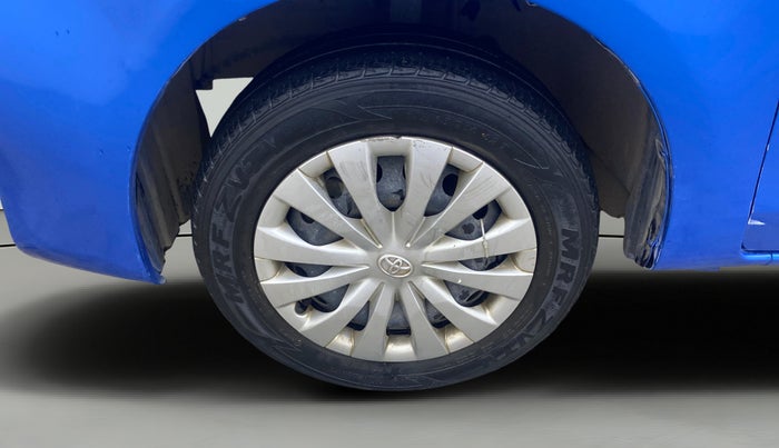 2015 Toyota Etios Liva G, Petrol, Manual, 34,776 km, Left Front Wheel