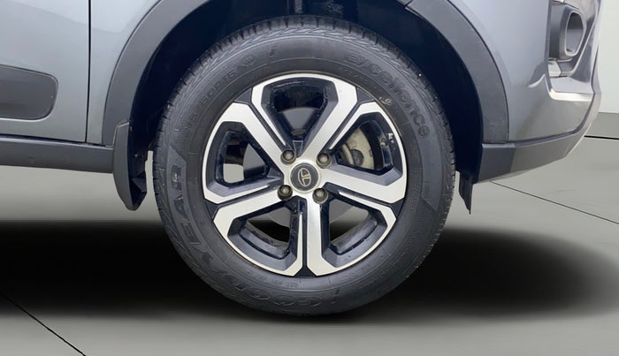 2023 Tata NEXON XZA PLUS PETROL, Petrol, Automatic, 16,237 km, Right Front Wheel