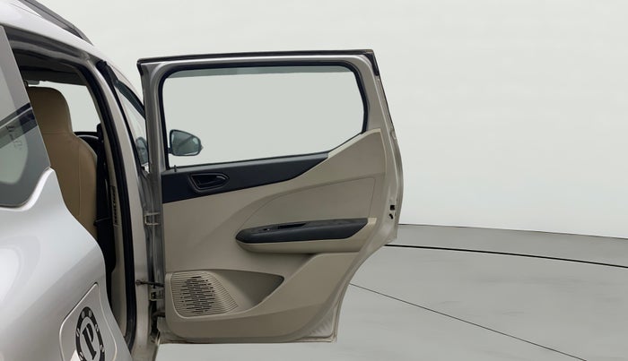 2020 Renault TRIBER RXT AMT, Petrol, Automatic, 36,127 km, RHS Rear Door