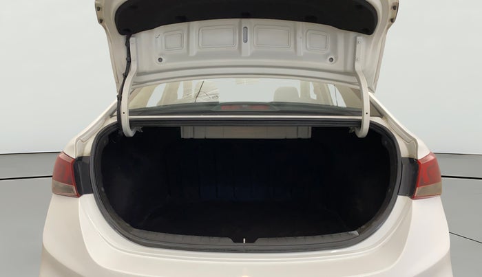 2018 Hyundai Verna 1.6 VTVT SX, Petrol, Manual, 86,880 km, Boot Open Zoomed View