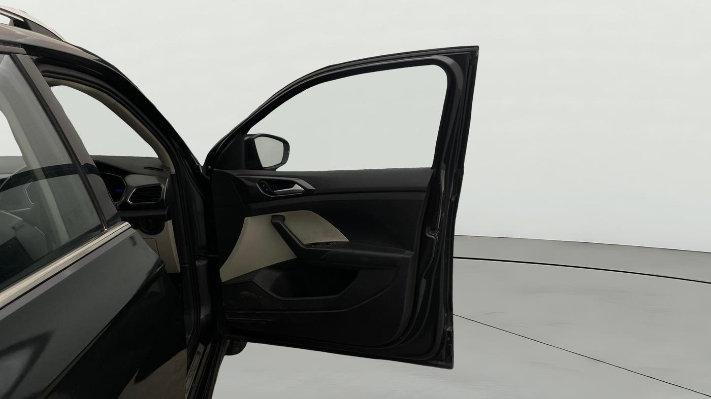 2022 Volkswagen TAIGUN TOPLINE 1.0 TSI AT, Petrol, Automatic, 78,284 km, RHS Front Door