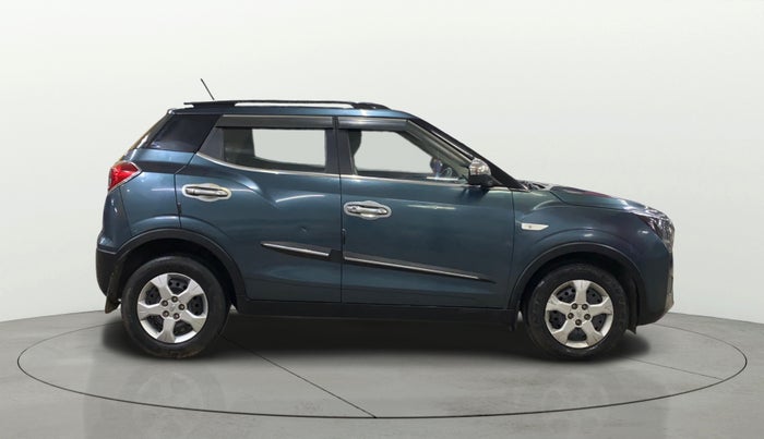 2022 Mahindra XUV300 W6 1.2 PETROL, Petrol, Manual, 39,602 km, Right Side View