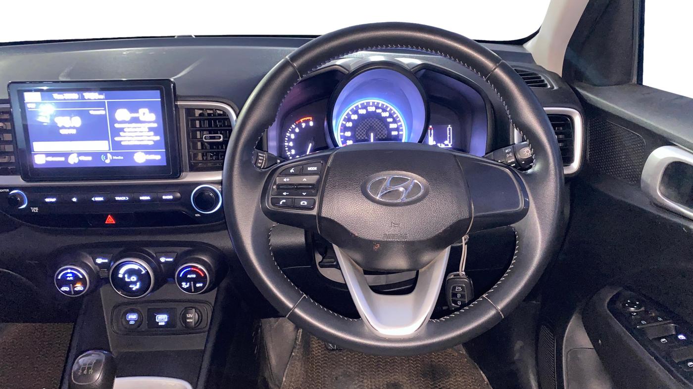 2021 Hyundai VENUE S+ 1.2, Petrol, Manual, 34,021 km, Steering Wheel Close Up
