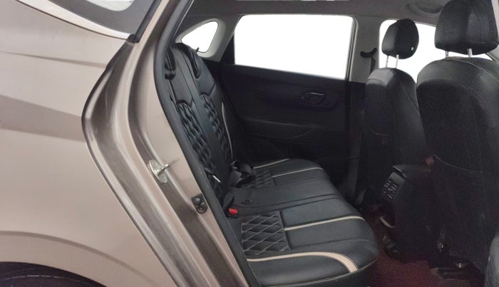 2021 Hyundai NEW I20 SPORTZ 1.2 MT, Petrol, Manual, 1,49,924 km, Right Side Rear Door Cabin