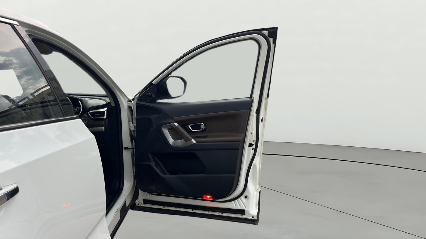 2019 Tata Harrier XZ 2.0L, Diesel, Manual, 80,830 km, RHS Front Door