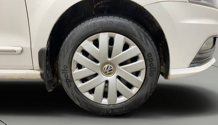 2016 Volkswagen Ameo COMFORTLINE 1.2L, Petrol, Manual, 95,364 km, Right Front Wheel