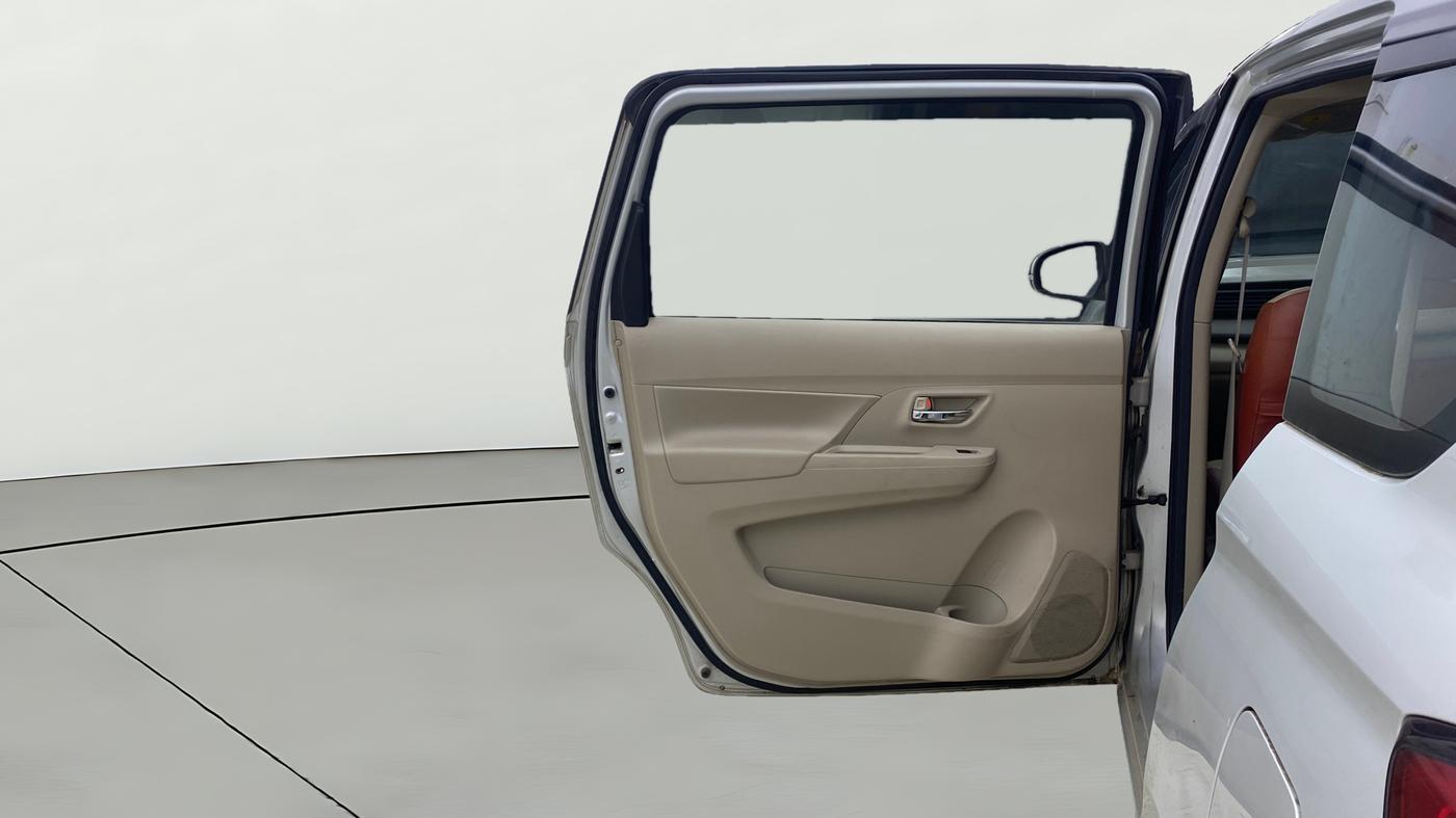 2022 Maruti Ertiga VXI SHVS, Petrol, Manual, 9,786 km, LHS Rear Door