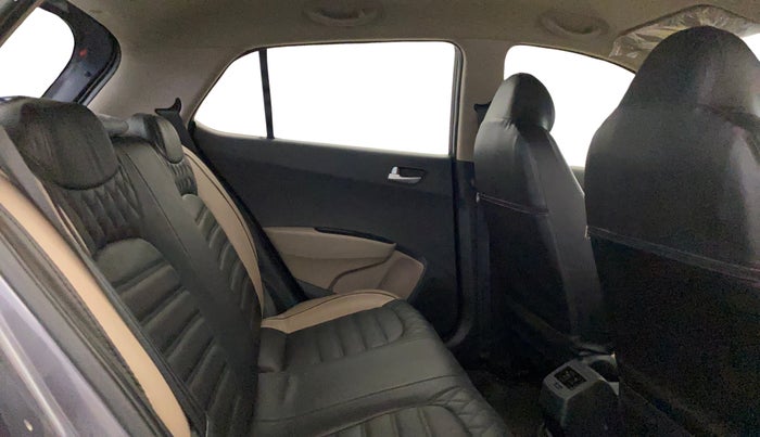 2018 Hyundai Grand i10 SPORTZ 1.2 KAPPA VTVT, Petrol, Manual, 49,371 km, Right Side Rear Door Cabin