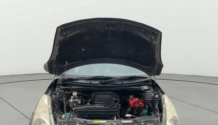 2017 Maruti Swift LXI (O), CNG, Manual, 55,843 km, Open Bonet