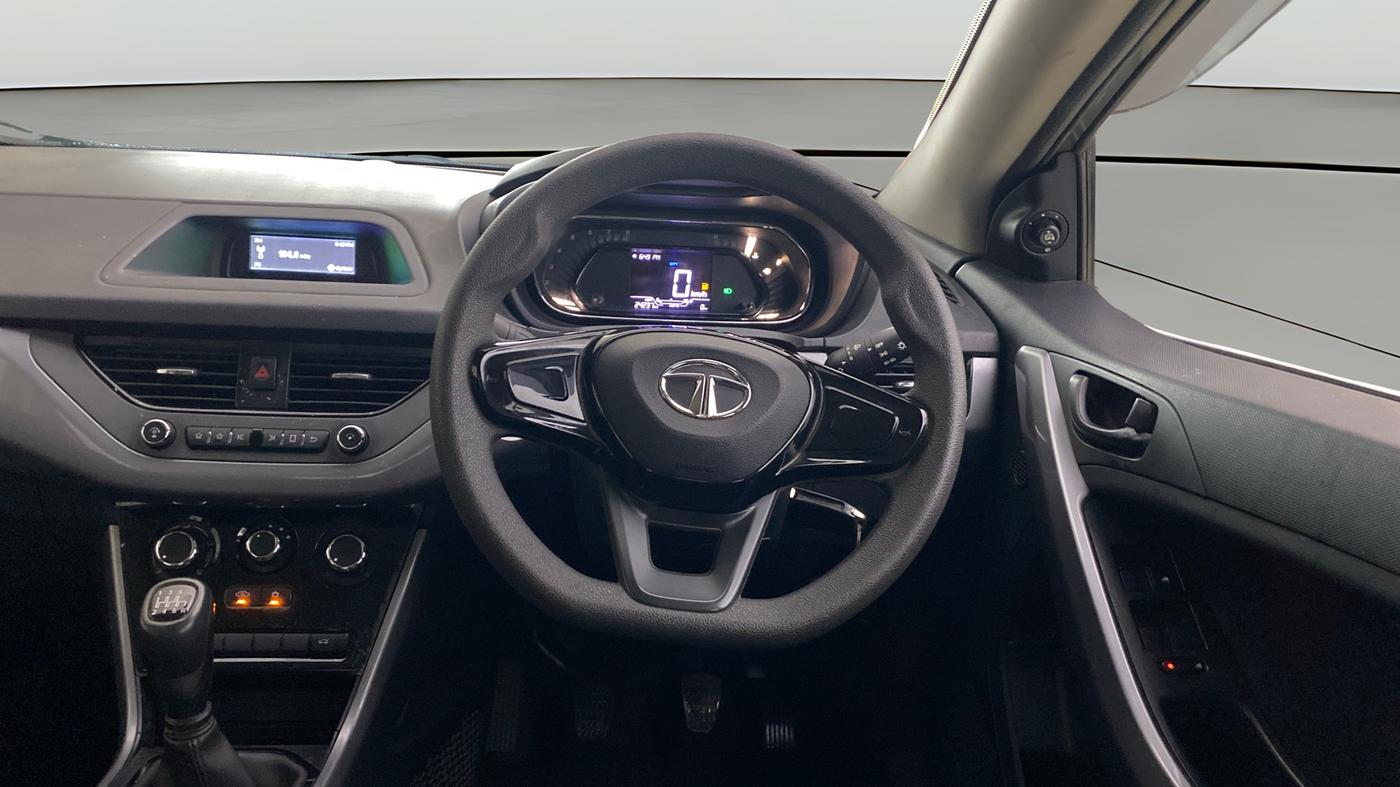 2022 Tata NEXON XM PETROL, Petrol, Manual, 24,237 km, Steering Wheel Close Up