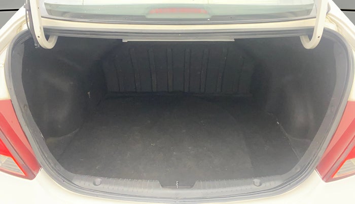 2016 Hyundai Verna 1.6 VTVT SX, Petrol, Manual, 82,845 km, Boot Open Zoomed View