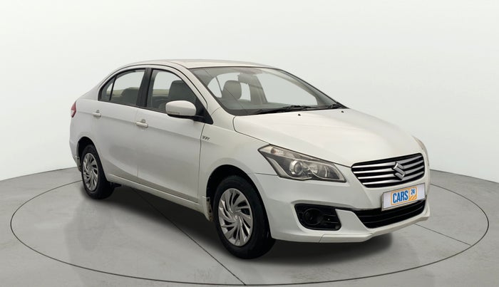 2016 Maruti Ciaz VXI, Petrol, Manual, 71,279 km, Right Front Diagonal