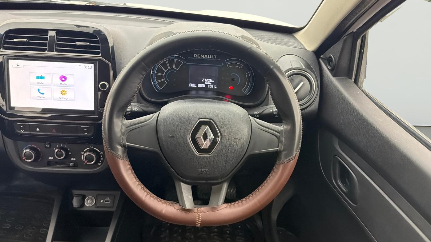 2025 Renault Kwid RXL 1.0 (O), CNG, Manual, 27,203 km, Steering Wheel Close Up