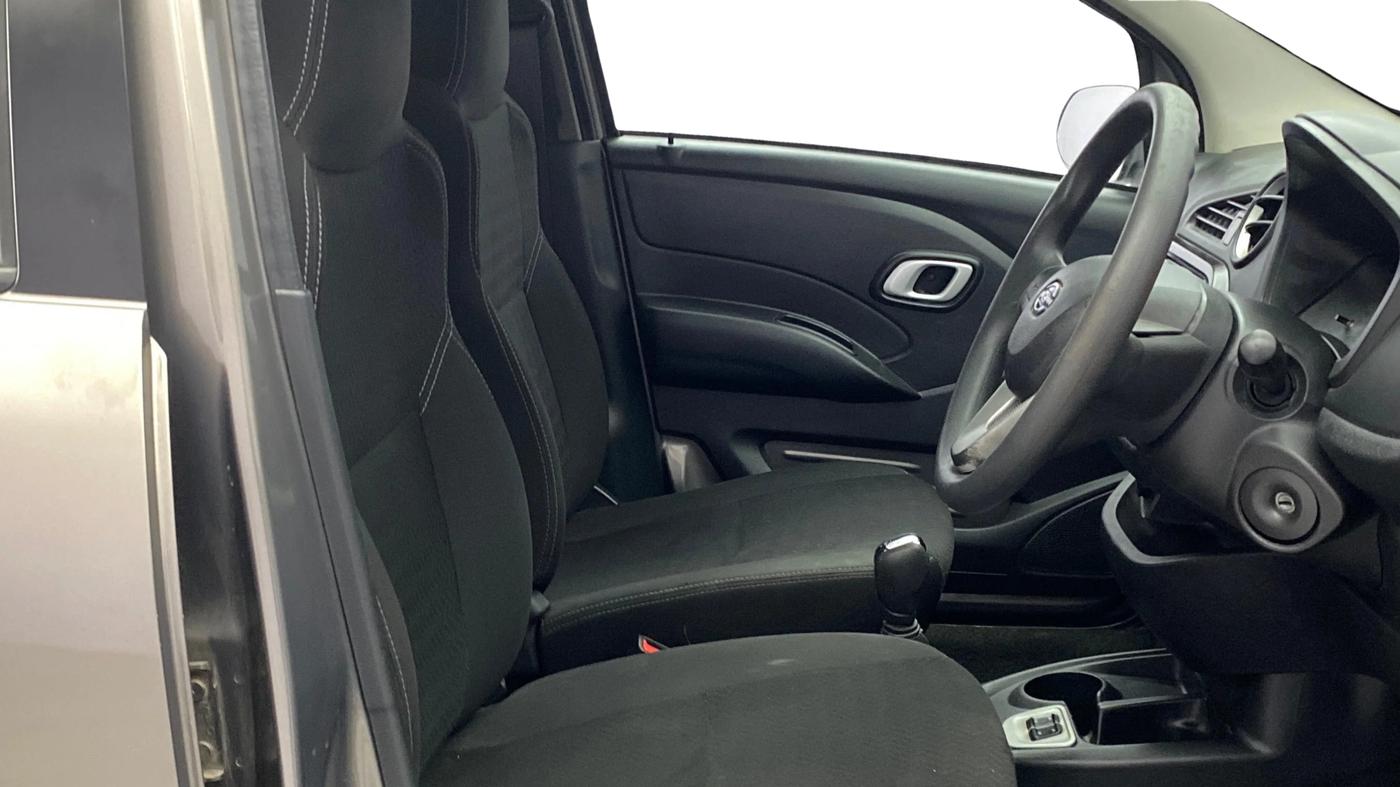 2019 Datsun Redi Go T(O) 1.0 AMT, Petrol, Automatic, 63,694 km, Right Side Front Door Cabin