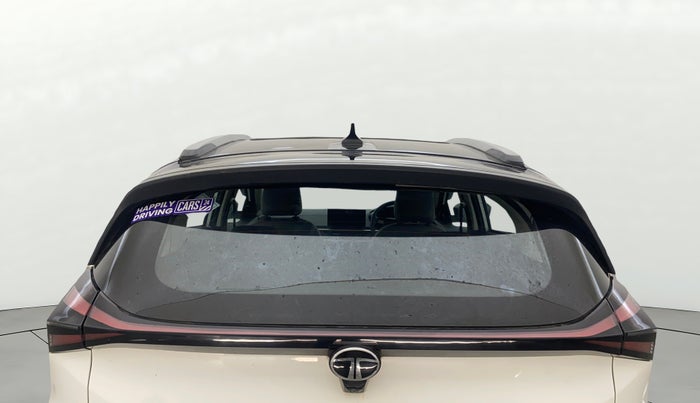 2025 Tata NEXON Fearless Plus (PS) 1.2 iCNG 6MT Dual Tone, CNG, Manual, 15,521 km, Rear Windshield