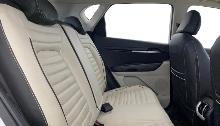 2021 KIA SONET HTX 1.0 IMT, Petrol, Manual, 28,464 km, Right Side Rear Door Cabin