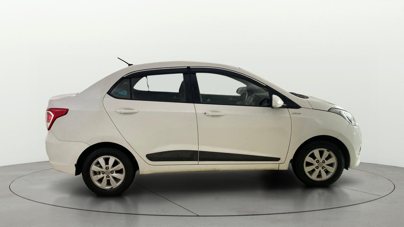 2014 Hyundai Xcent S (O) 1.2, Petrol, Manual, 31,748 km, Right Side View