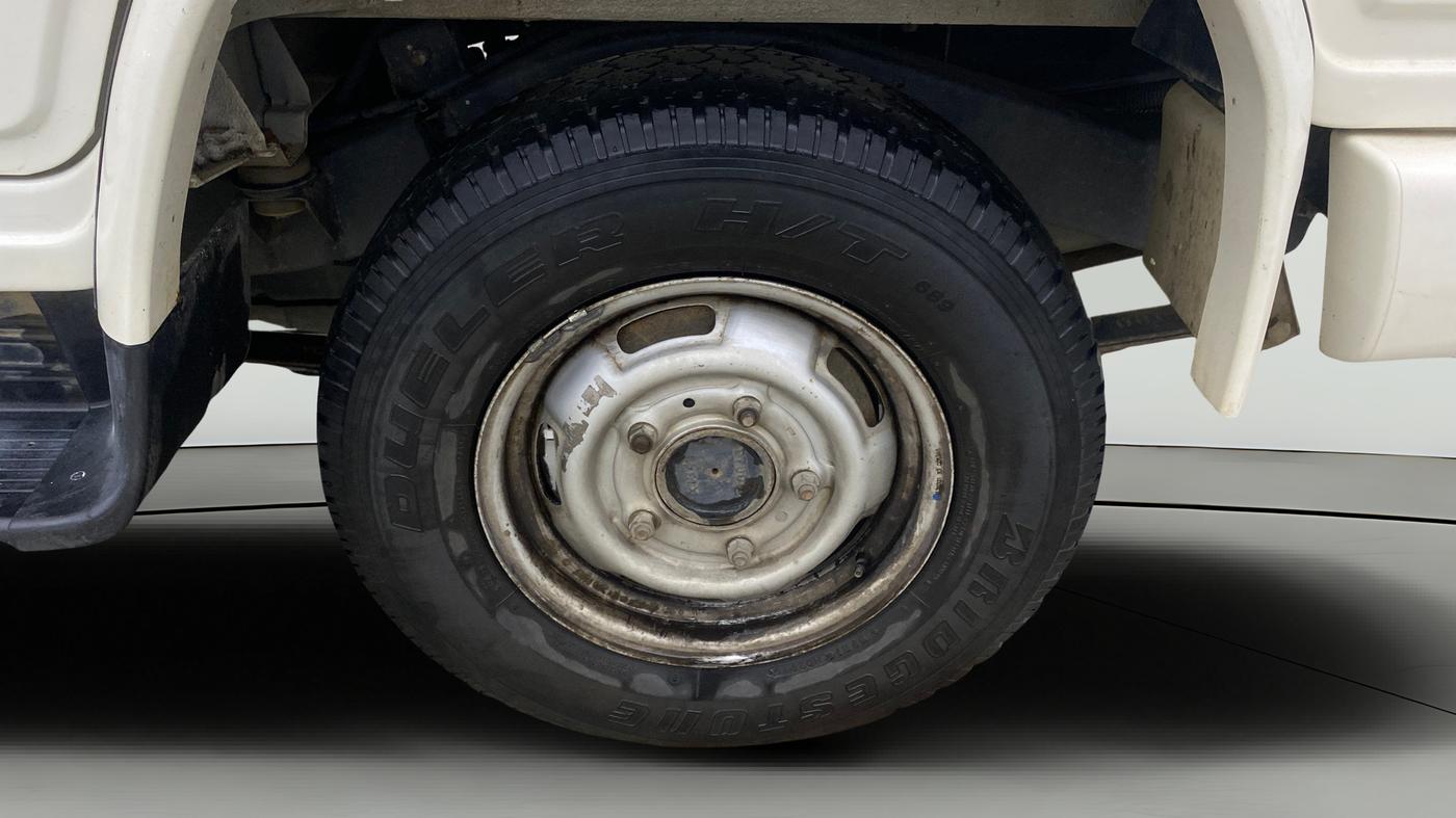 2021 Mahindra Bolero B4, Diesel, Manual, 67,014 km, Left Rear Wheel