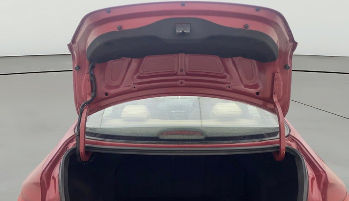 2014 Hyundai Verna FLUIDIC 1.6 VTVT SX AT, Petrol, Automatic, 42,671 km, Boot Door Open