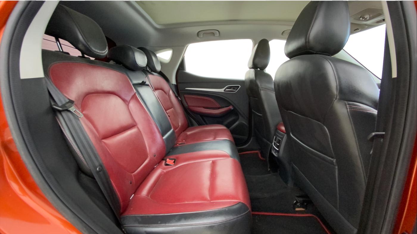 2021 MG ASTOR SAVVY 1.5 CVT S RED, Petrol, Automatic, 44,832 km, Right Side Rear Door Cabin