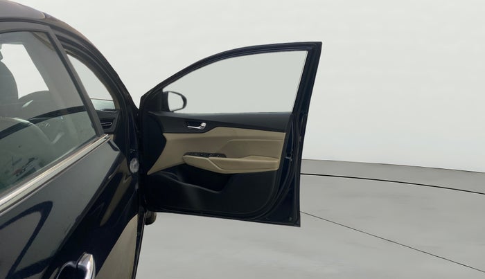 2022 Hyundai Verna SX (O) 1.5 VTVT IVT, Petrol, Automatic, 43,765 km, RHS Front Door