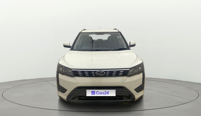 2019 Mahindra XUV300 W6 1.5 DIESEL, Diesel, Manual, 1,09,569 km, Front
