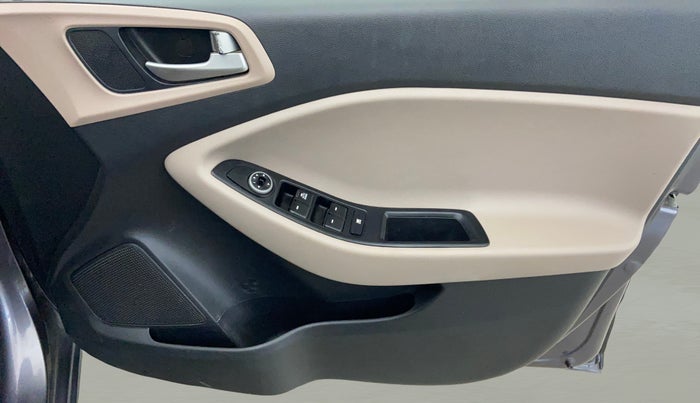2020 Hyundai Elite i20 MAGNA PLUS 1.2, Petrol, Manual, 70,307 km, Driver Side Door Panels Control