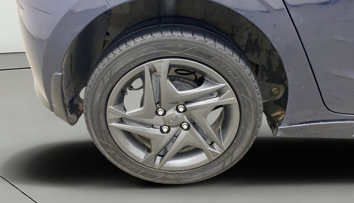 2021 Hyundai NEW I20 SPORTZ 1.5 MT, Diesel, Manual, 82,226 km, Right Rear Wheel