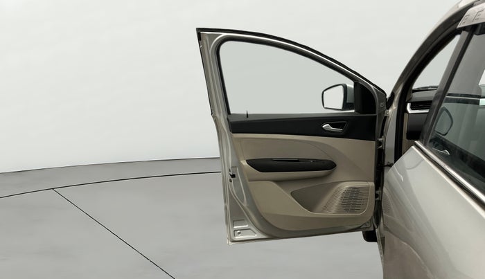 2020 Renault TRIBER RXZ, Petrol, Manual, 32,344 km, LHS Front Door