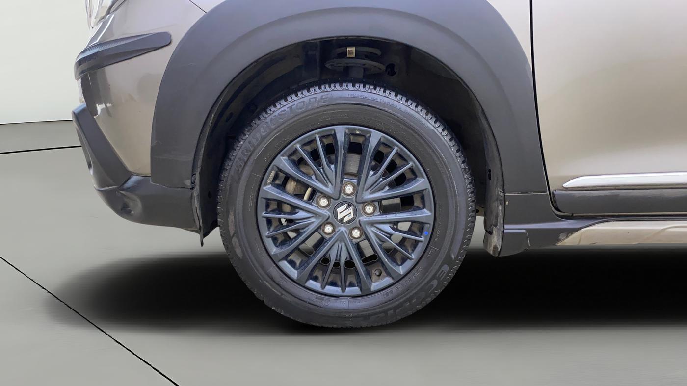 2021 Maruti XL6 ALPHA MT, Petrol, Manual, 28,412 km, Left Front Wheel