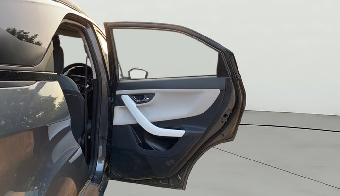 2024 Tata NEXON Creative Plus 1.2 iCNG, CNG, Manual, 19,465 km, RHS Rear Door