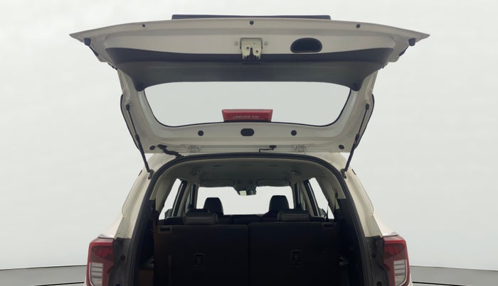 2022 KIA CARENS PRESTIGE PLUS 1.5 DIESEL 7 STR, Diesel, Manual, 35,085 km, Boot Door Open