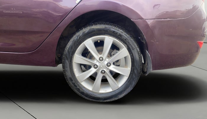 2013 Hyundai Verna FLUIDIC 1.6 VTVT SX OPT, Petrol, Manual, 99,222 km, Left Rear Wheel