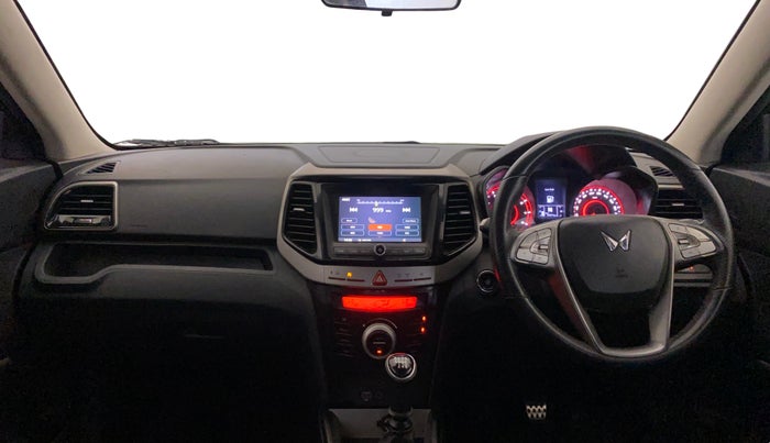 2023 Mahindra XUV300 W8 1.2 PETROL, Petrol, Manual, 59,860 km, Dashboard