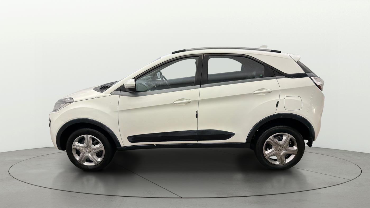 2018 Tata NEXON XT PETROL, Petrol, Manual, 28,953 km, Left Side