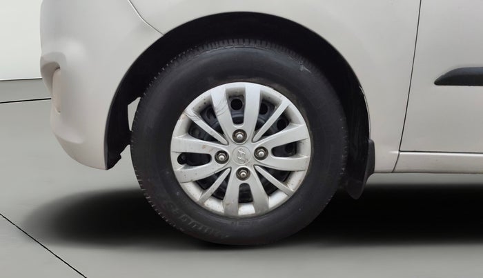 2014 Hyundai i10 SPORTZ 1.1, Petrol, Manual, 30,547 km, Left Front Wheel