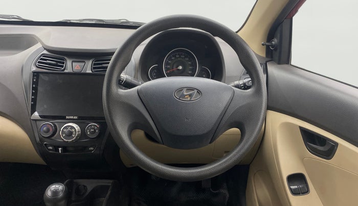 2018 Hyundai Eon MAGNA +, Petrol, Manual, 18,460 km, Steering Wheel Close Up