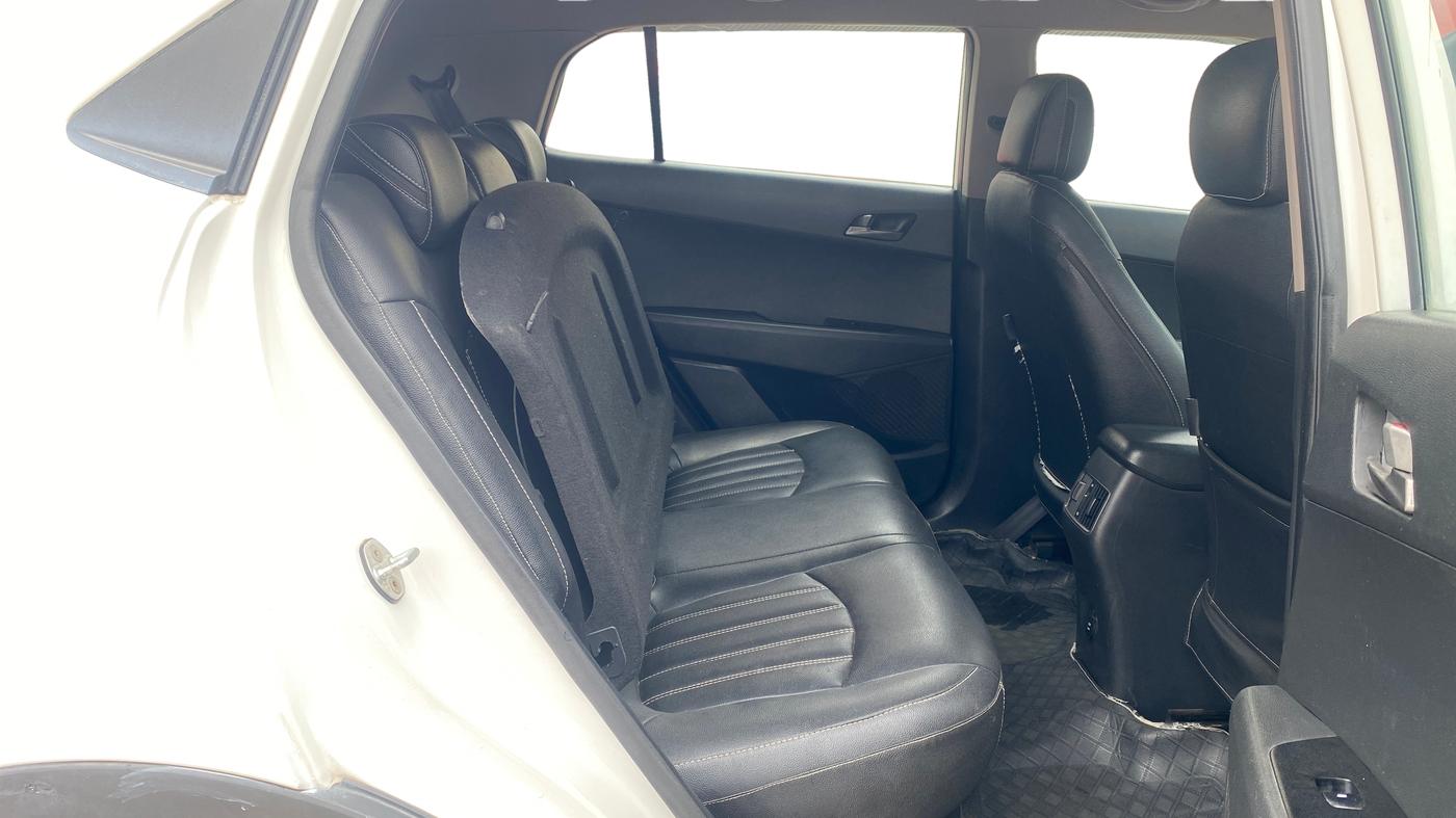 2016 Hyundai Creta BASE 1.6 PETROL, Petrol, Manual, 88,574 km, Right Side Rear Door Cabin