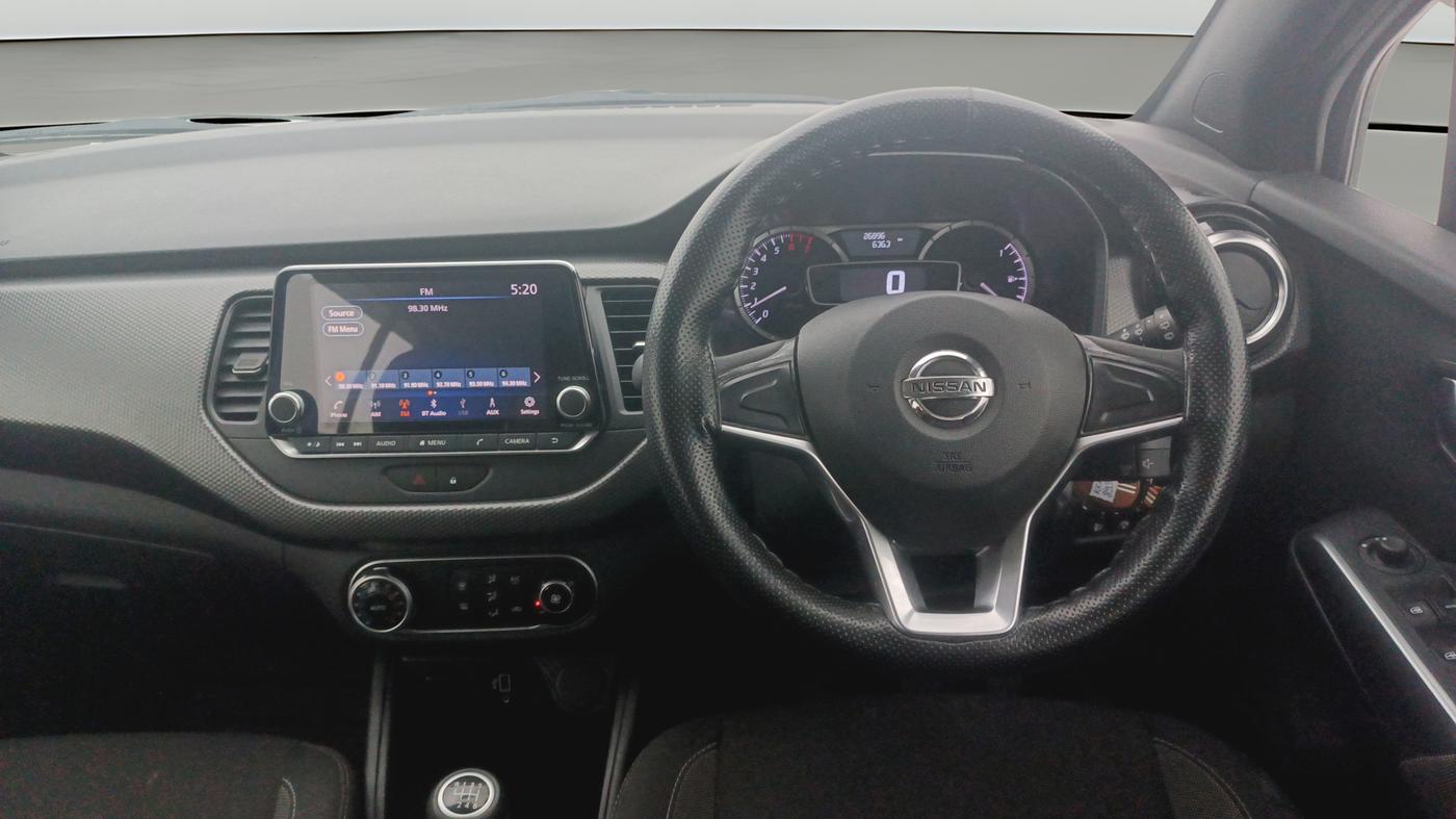 2022 Nissan Kicks XV TURBO 1.3, Petrol, Manual, 26,895 km, Steering Wheel Close Up
