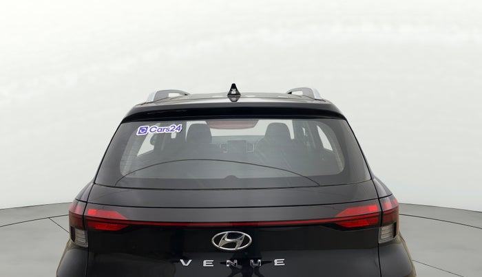 2025 Hyundai VENUE S Plus 1.2 Petrol MT, Petrol, Manual, 7,369 km, Rear Windshield