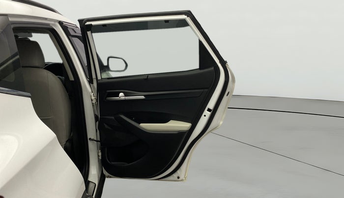 2022 KIA SELTOS HTK PLUS 1.5 DIESEL IMT, Diesel, Manual, 67,688 km, RHS Rear Door