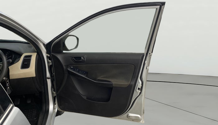 2015 Tata Zest XMS PETROL, Petrol, Manual, 70,846 km, RHS Front Door