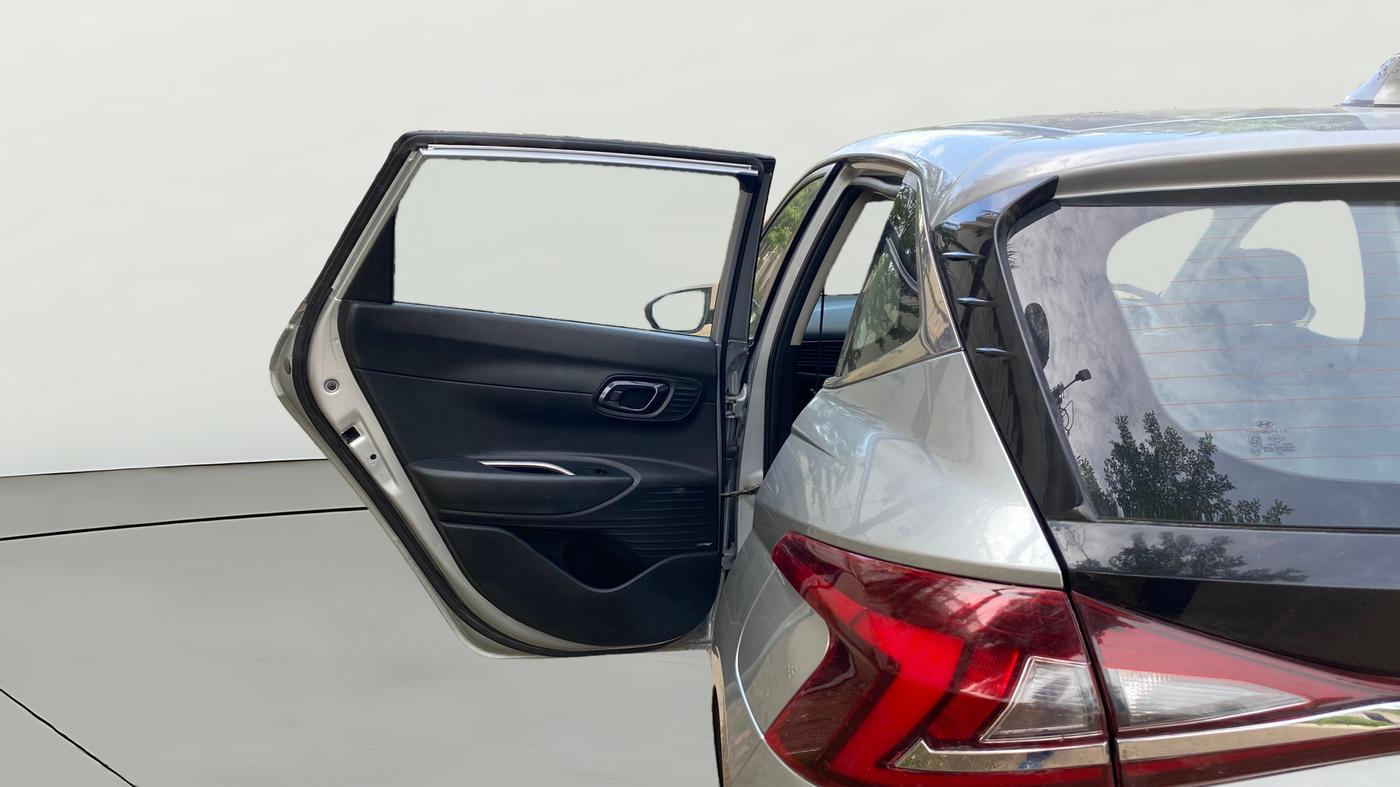 2021 Hyundai NEW I20 ASTA 1.2 MT, Petrol, Manual, 54,806 km, LHS Rear Door