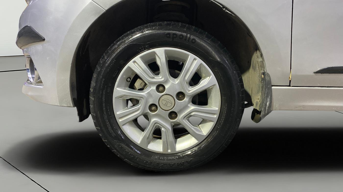2018 Tata Tiago XZA PETROL, Petrol, Automatic, 27,449 km, Left Front Wheel
