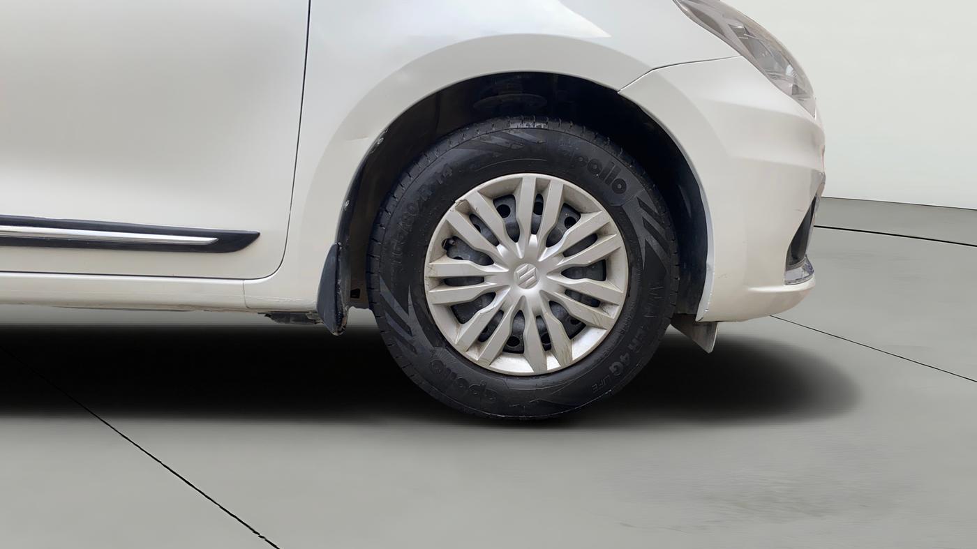 2022 Maruti Dzire VXI, Petrol, Manual, 60,992 km, Right Front Wheel