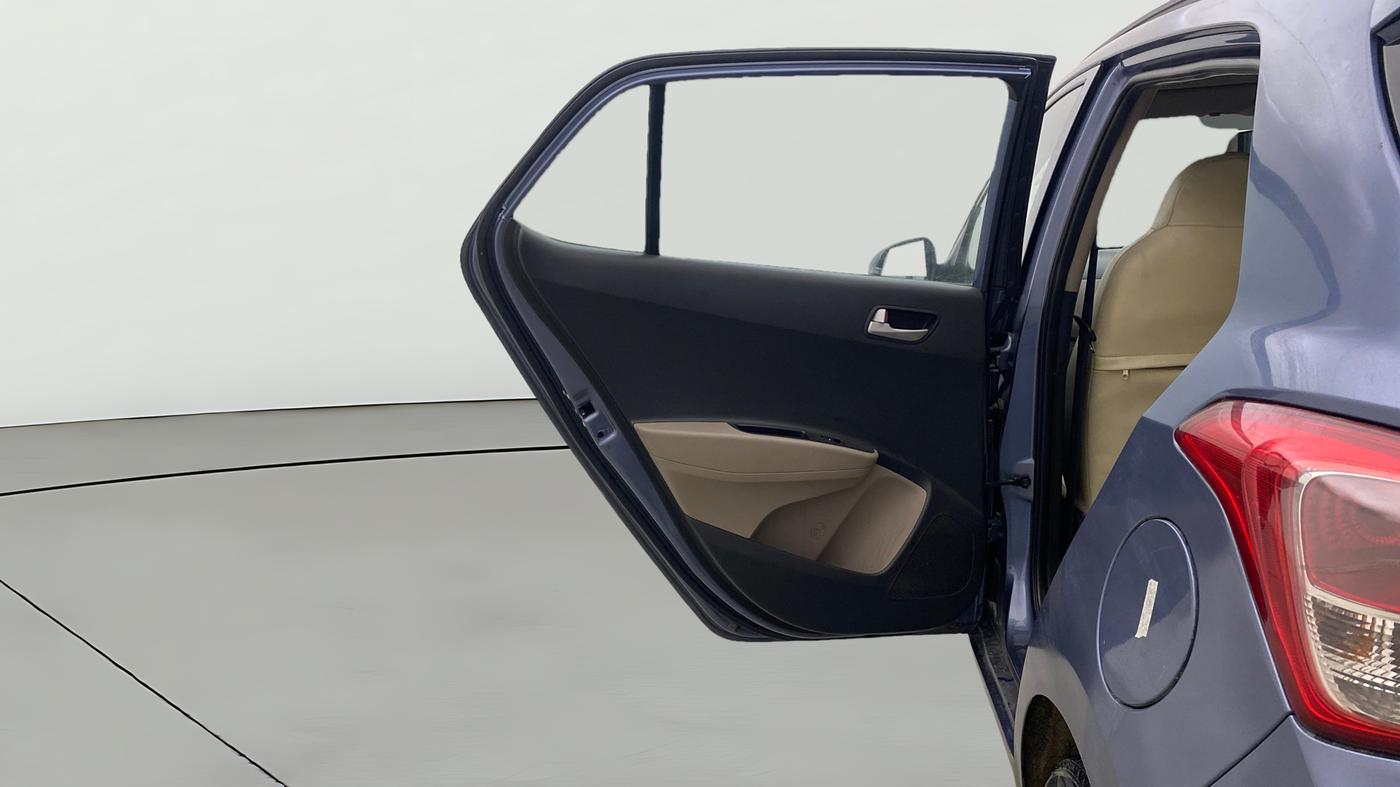 2015 Hyundai Grand i10 ASTA AT 1.2 KAPPA VTVT, Petrol, Automatic, 1,26,494 km, LHS Rear Door