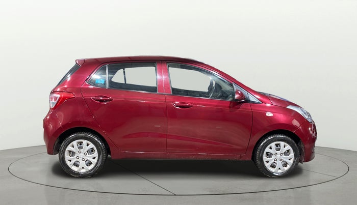 2016 Hyundai Grand i10 MAGNA 1.2 KAPPA VTVT, Petrol, Manual, 17,154 km, Right Side View