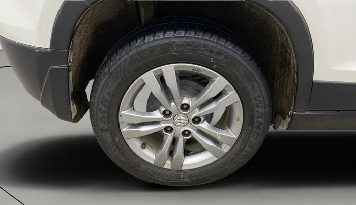 2018 Maruti Vitara Brezza ZDI, Diesel, Manual, 52,629 km, Right Rear Wheel